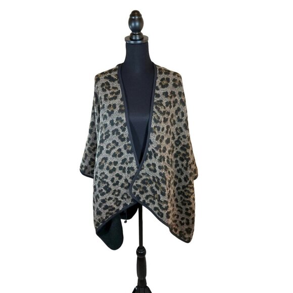 ANN Taylor Reversible Leopard Cheetah Print and Black Wrap Sweater One S… - Picture 8 of 9